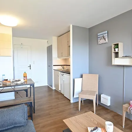 شقة Apartment Le Village - C7 351 By Interhome